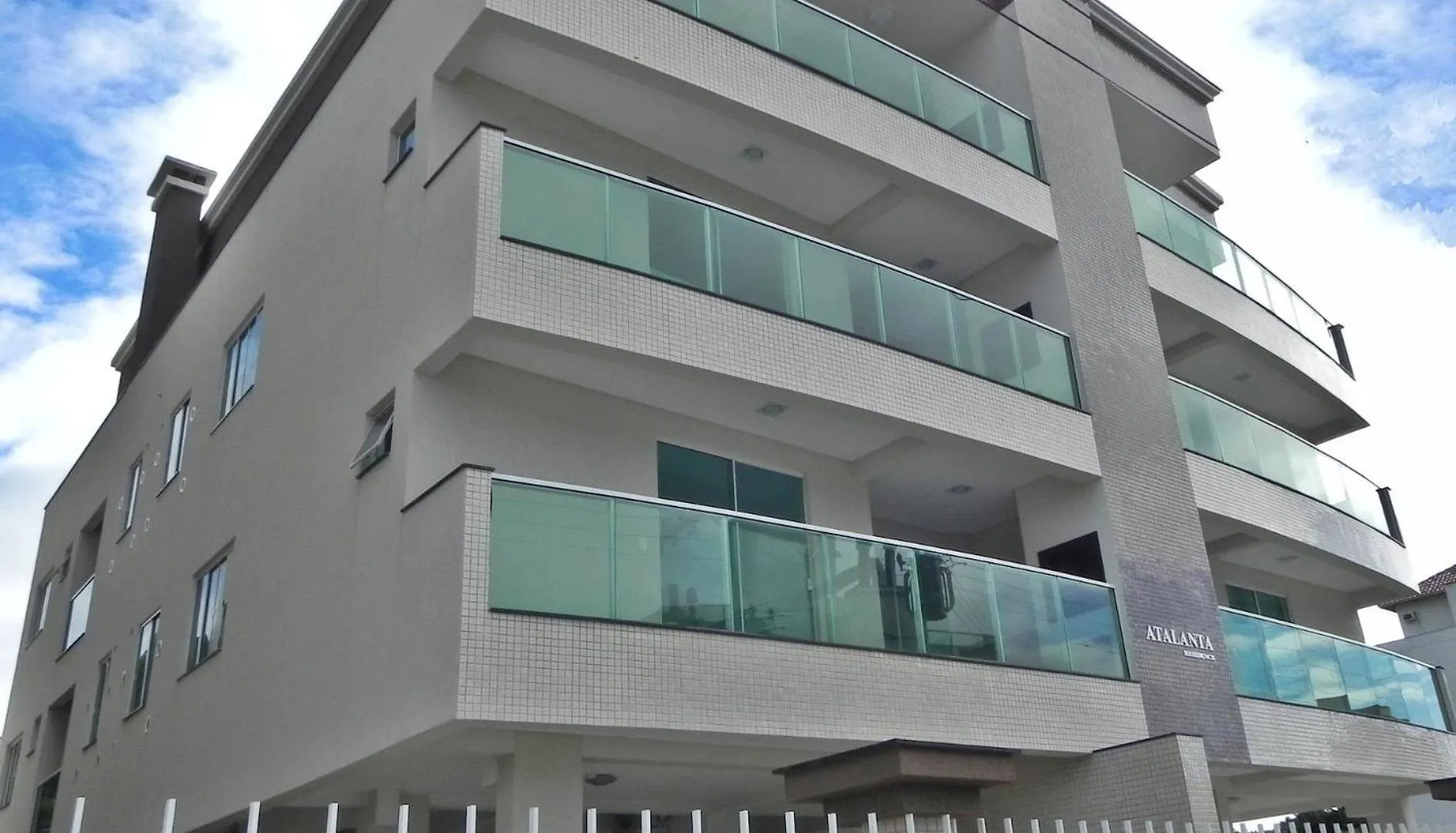 1013 Apartamento Para Locacao Em Bombinhas 0*,  Brazil
