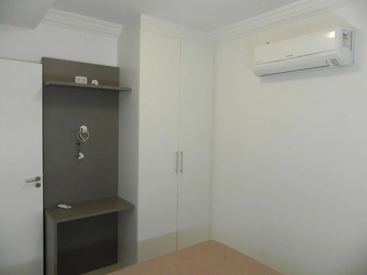 1013 Apartamento para locação em Bombinhas